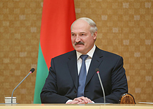 Lukashenko promises to keep prices in check during IIHF WC in Minsk