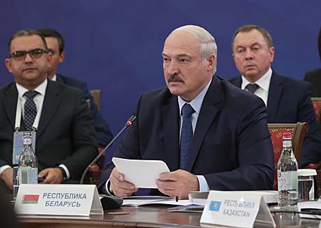 Belarus president calls for political decision to dismantle barriers in EAEU