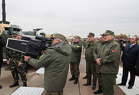 Lukashenko: Self-reliant army is crucial for any country