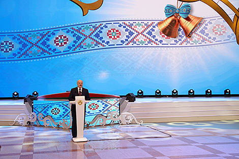 Lukashenko shares his dream with university graduates