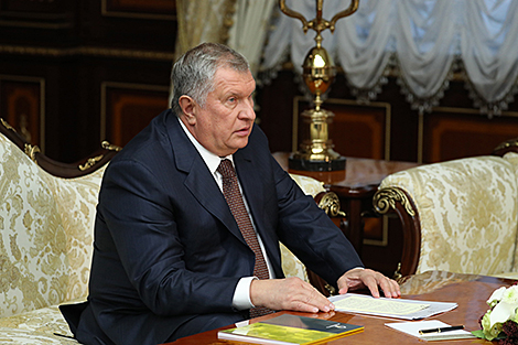 Sechin expects constructive talks with Lukashenko