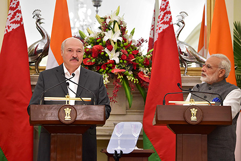 Lukashenko promises most beneficial conditions for Indian investors in Belarus