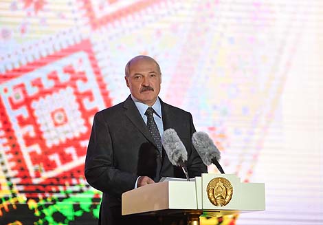 Lukashenko: Ties between people of Belarus, Russia, Ukraine will always be above politics