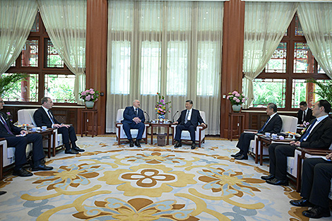 Lukashenko: Eyes of many countries are on Beijing