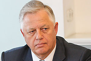 Simonenko urges to resolve Ukraine crisis via negotiations