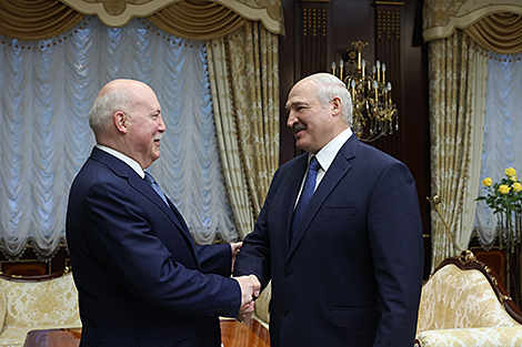 Lukashenko hails progress in resolution of pending issues between Belarus, Russia