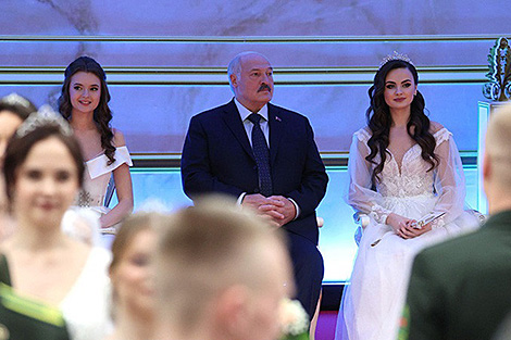Lukashenko: Time has come for everyone to also think about the country