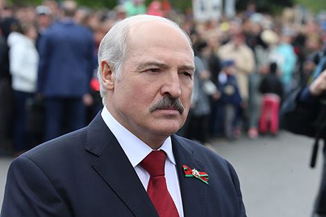 Lukashenko vows to bring IIHF world championship to Belarus