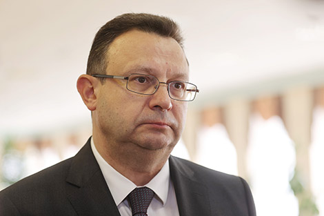 Healthcare minister warns against panic over UK variant of COVID-19 in Belarus