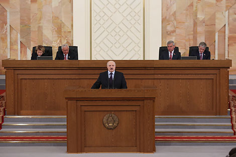 Lukashenko in favor of Belarus-West relations without prejudices, mistrust