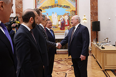 Lukashenko: The CSTO countries must stand together