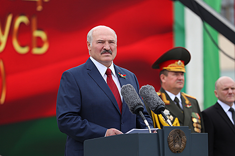 Lukashenko: As long as people commemorate war victims they will be shielded against misfortunes