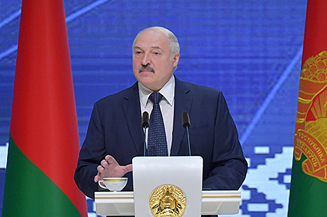 Belarus president encourages people to change their lifestyles