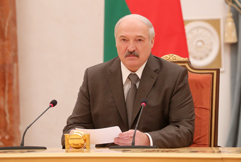 Lukashenko wants proposals on court system improvement from Constitutional Court