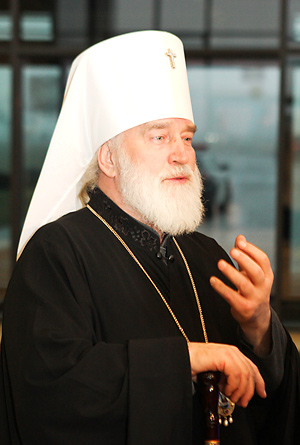 Metropolitan Pavel calls for grateful prayer, benevolence as Christmas approaches