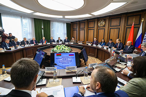 Roscosmos chief comments on prospects for sending second female cosmonaut from Belarus