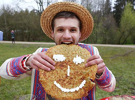 Гигантскую сковороду картофеля приготовят на празднике под Минском