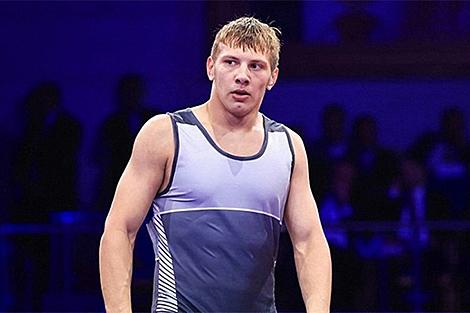 Хаслаханов завоевал серебро международного турнира по борьбе Zagreb Open
