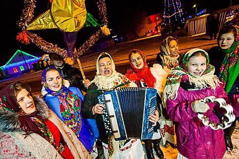Готовятся еще с ноября. Какой зимний праздник стал брендом Столинского района?