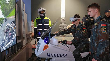 VR-очки, макеты и голограмма. В Минске открыли интерактивный музей милиции