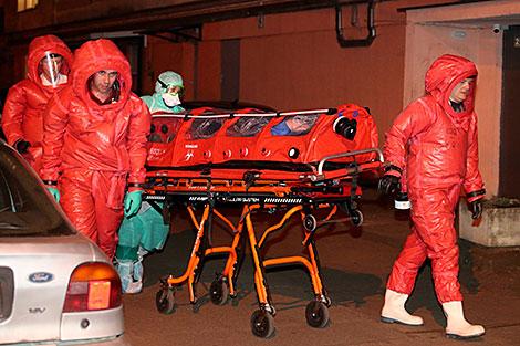 Пациентов с COVID-19 госпитализируют в первые часы после подтверждения диагноза - Минздрав