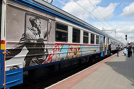 Час исторического пути. В Гомеле запустили брендированный дизель-поезд 