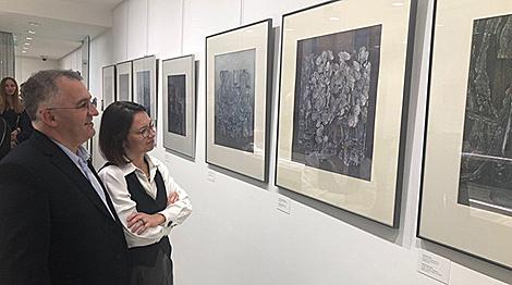 Выставка белорусского художника-акварелиста Геннадия Шутова открылась в Париже