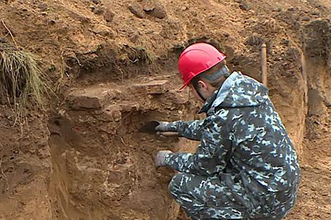 Фрагменты фундамента здания эпохи Льва Сапеги обнаружили археологи в Ружанах