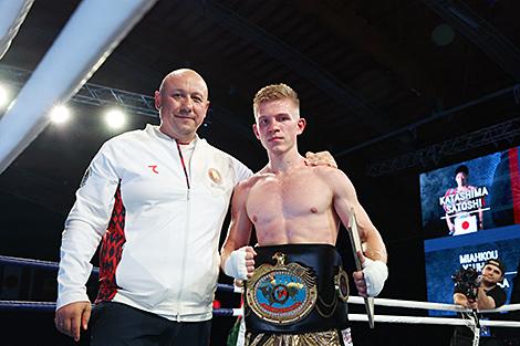 Белорус Нечитайло победил японца Катасиму в бою за звание чемпиона мира по кикбоксингу WKF