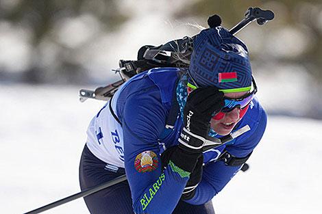 Сола победила в гонке преследования на чемпионате России по биатлону