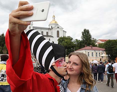 Тысяча поцелуев - на 