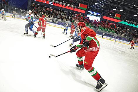 Команда Президента выиграла четвертый матч в РХЛ