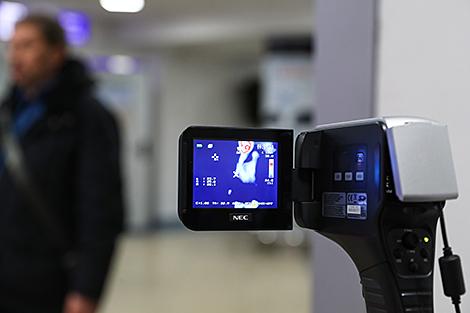 Двойной тепловизионный контроль ведут в Национальном аэропорту Минск для защиты от завоза вируса Нипах