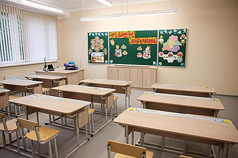 На одного педагога - в среднем 11 учеников. Белстат представил обзор ко Дню знаний