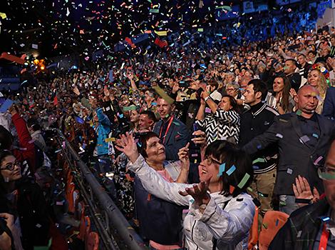 Первые билеты на 