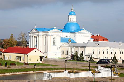 За молитвой и помощью едут даже из дальних стран. Чем уникален Свято-Успенский Жировичский мужской монастырь