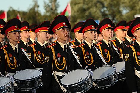 Более 6 тыс. военнослужащих примут участие в военном параде в Минске в День Независимости