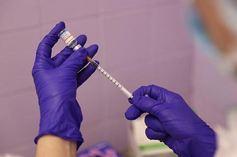 Более 4,36 млн белорусов прошли полный курс вакцинации против COVID-19