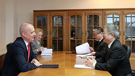 Беларусь и Китай обменялись информацией о национальных мерах по противодействию распространения коронавируса