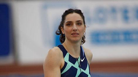 Ирина Жук выиграла турнир во Франции с новым рекордом Беларуси в прыжках с шестом в помещении