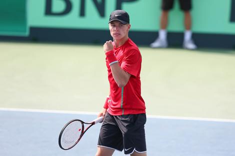Белорусский теннисист Илья Ивашко вышел в 1/4 финала турнира в Женеве