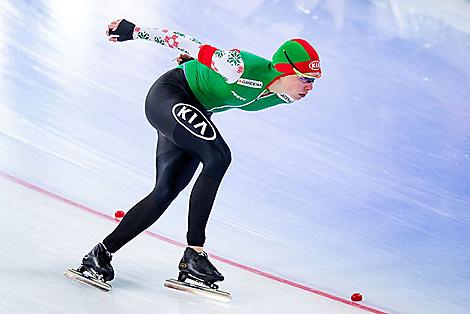 Марина Зуева завоевала бронзовую медаль на этапе КМ по конькобежному спорту в Норвегии