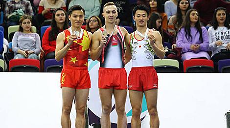 Владислав Гончаров победил на этапе КМ по прыжкам на батуте в Баку