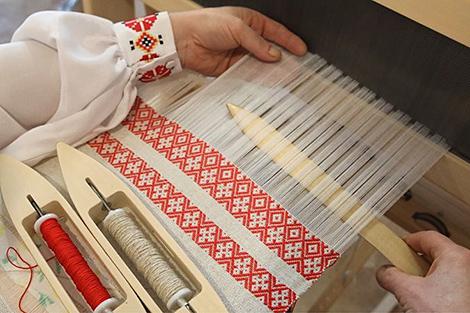 Техники изготовления домашнего текстиля представят мастера народных ремесел на выставке в Витебске