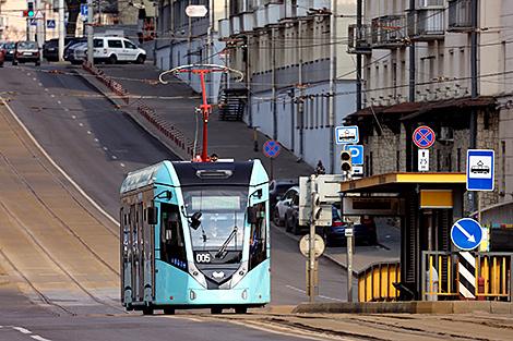 Проезд в наземном транспорте Минска можно будет оплатить банковской картой