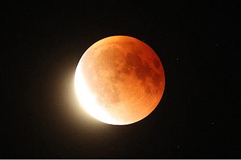 Полное лунное затмение смогут увидеть белорусы вечером 7 сентября
