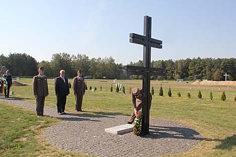 В Березовском районе перезахоронили останки солдат Второй мировой войны