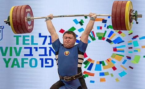 Белорусский тяжелоатлет Андрей Арямнов завоевал золотую медаль на турнире в Катаре