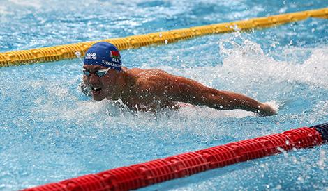 Илья Шиманович выиграл второе золото ЧЕ по плаванию на короткой воде