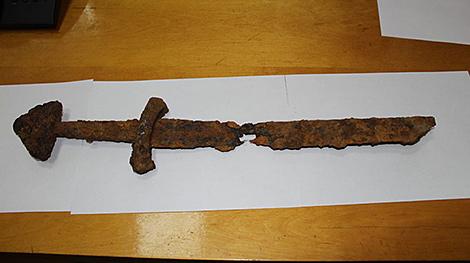 Средневековый меч найден на берегу Березины в Бобруйске